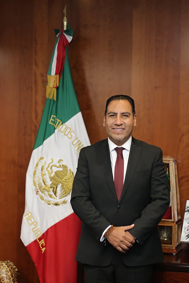 Los notarios; el eje del desarrollo en México