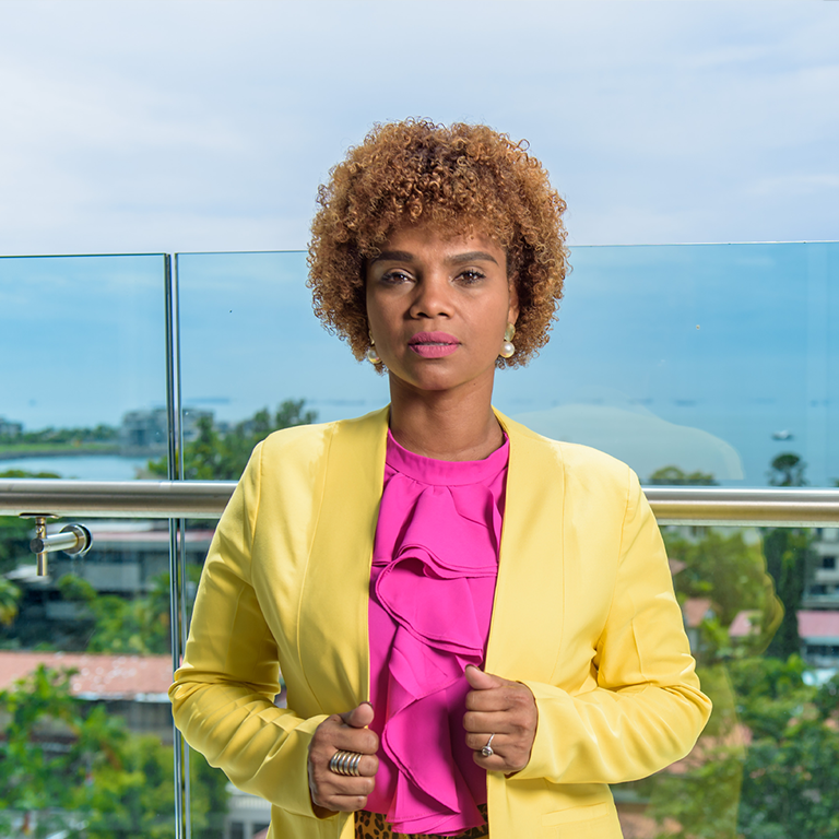 Suky Karina Yard